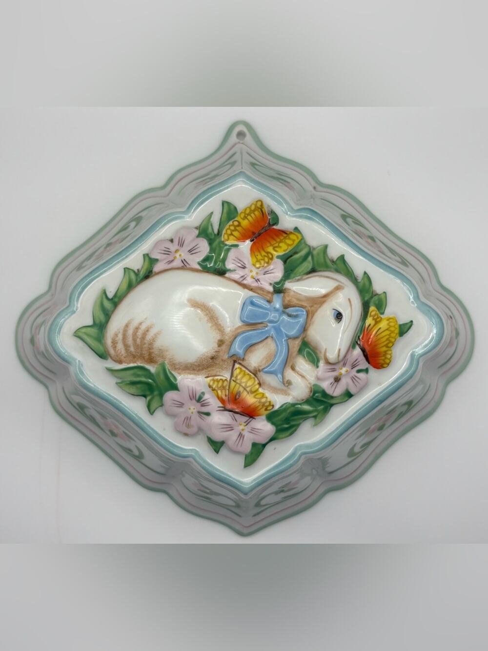Vintage Porcelain Wall Decor Lamb & Butterfly Jello Mold Le Cordon Bleu Collect